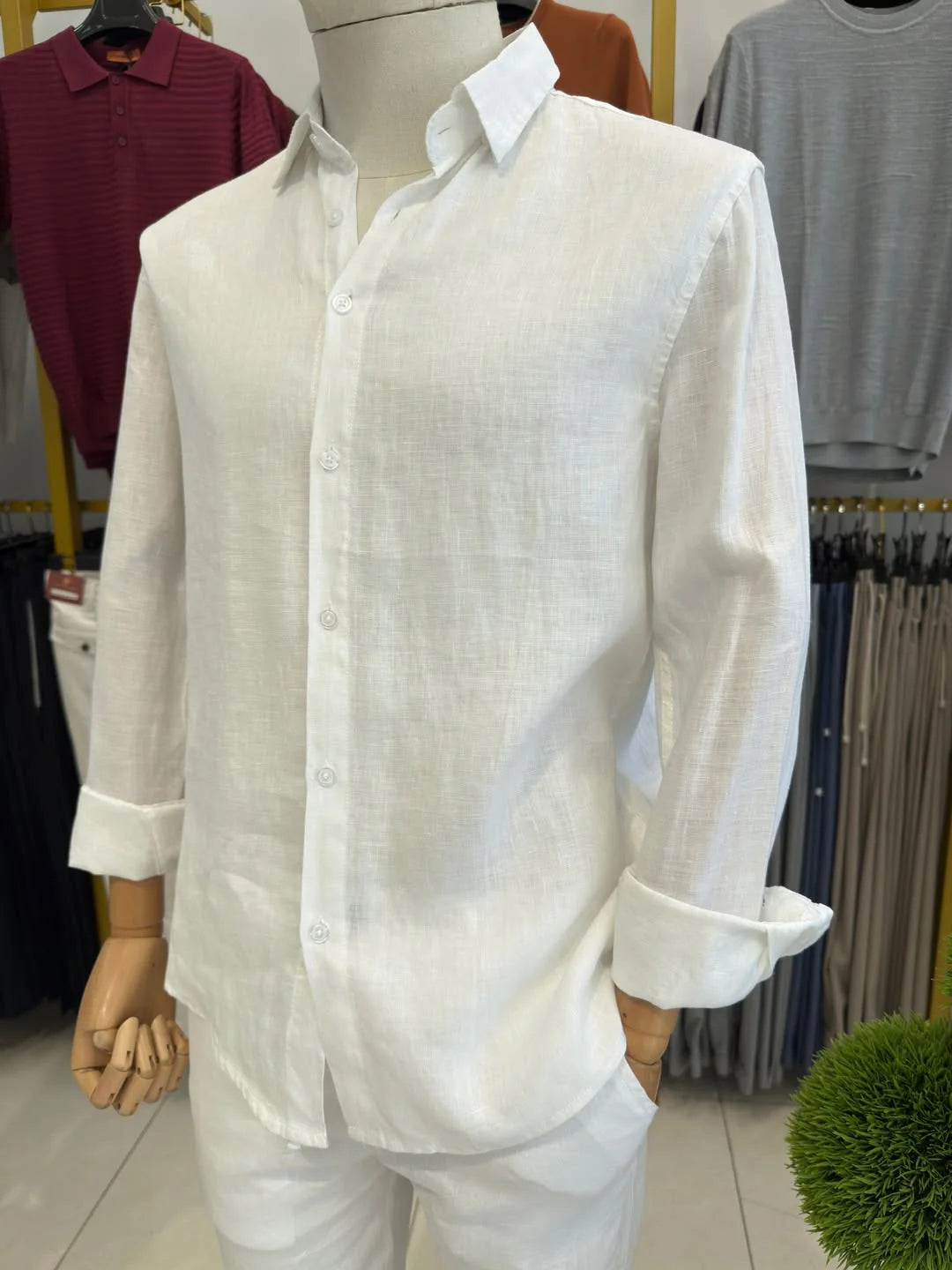 The White Linen Pair